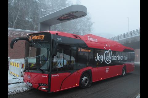 tn_no-oslo_electric_bus_route_74_charging.jpg